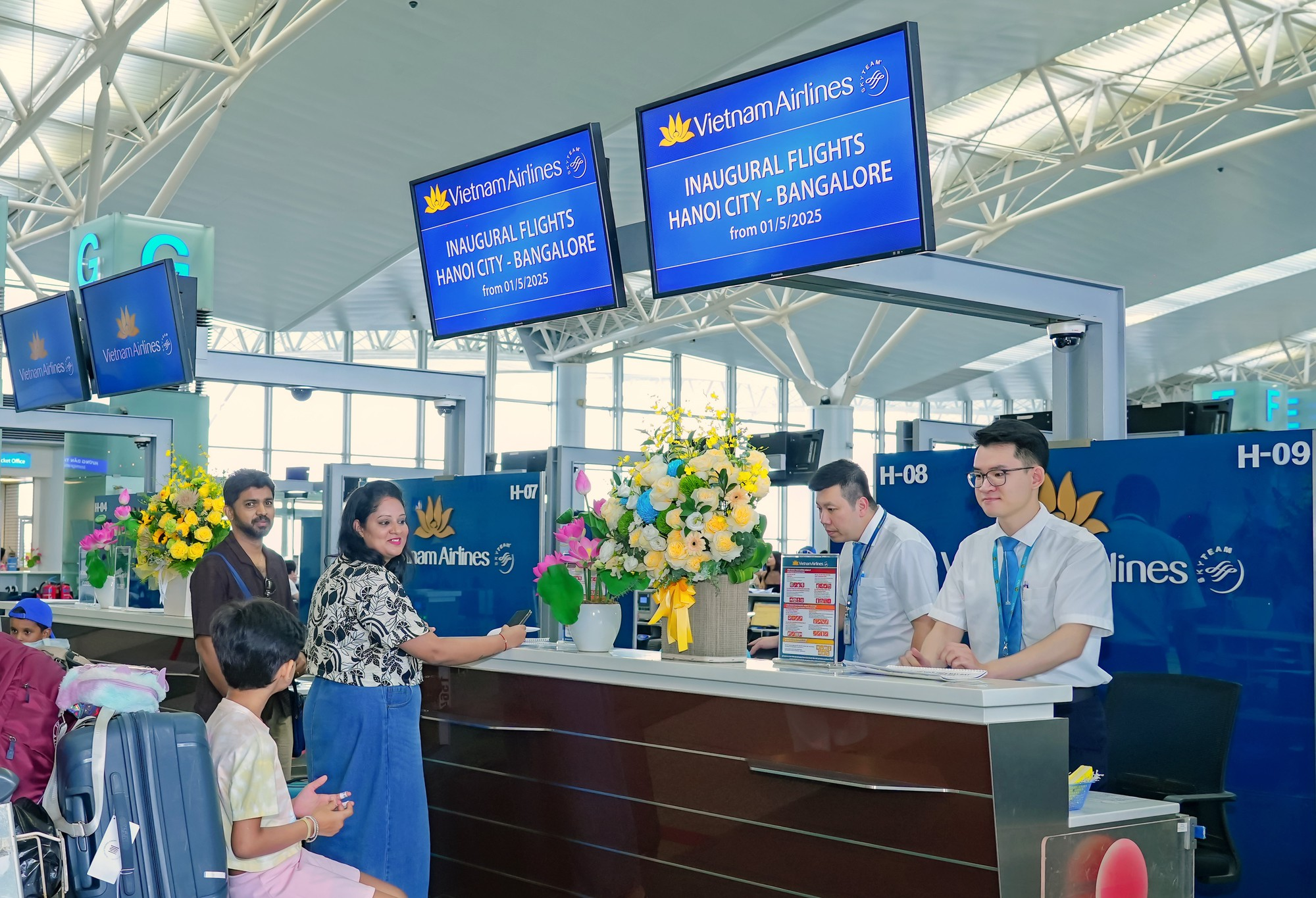 ✈️ VIETNAM AIRLINES MỞ RỘNG MẠNG BAY ĐẾN ẤN ĐỘ: THÊM HAI ĐƯỜNG BAY THẲNG TỪ HÀ NỘI ĐẾN BENGALURU VÀ HYDERABAD! ✈️ VIETNAM AIRLINES MỞ RỘNG MẠNG BAY ĐẾN ẤN ĐỘ: THÊM HAI ĐƯỜNG BAY THẲNG TỪ HÀ NỘI ĐẾN BENGALURU VÀ HYDERABAD!