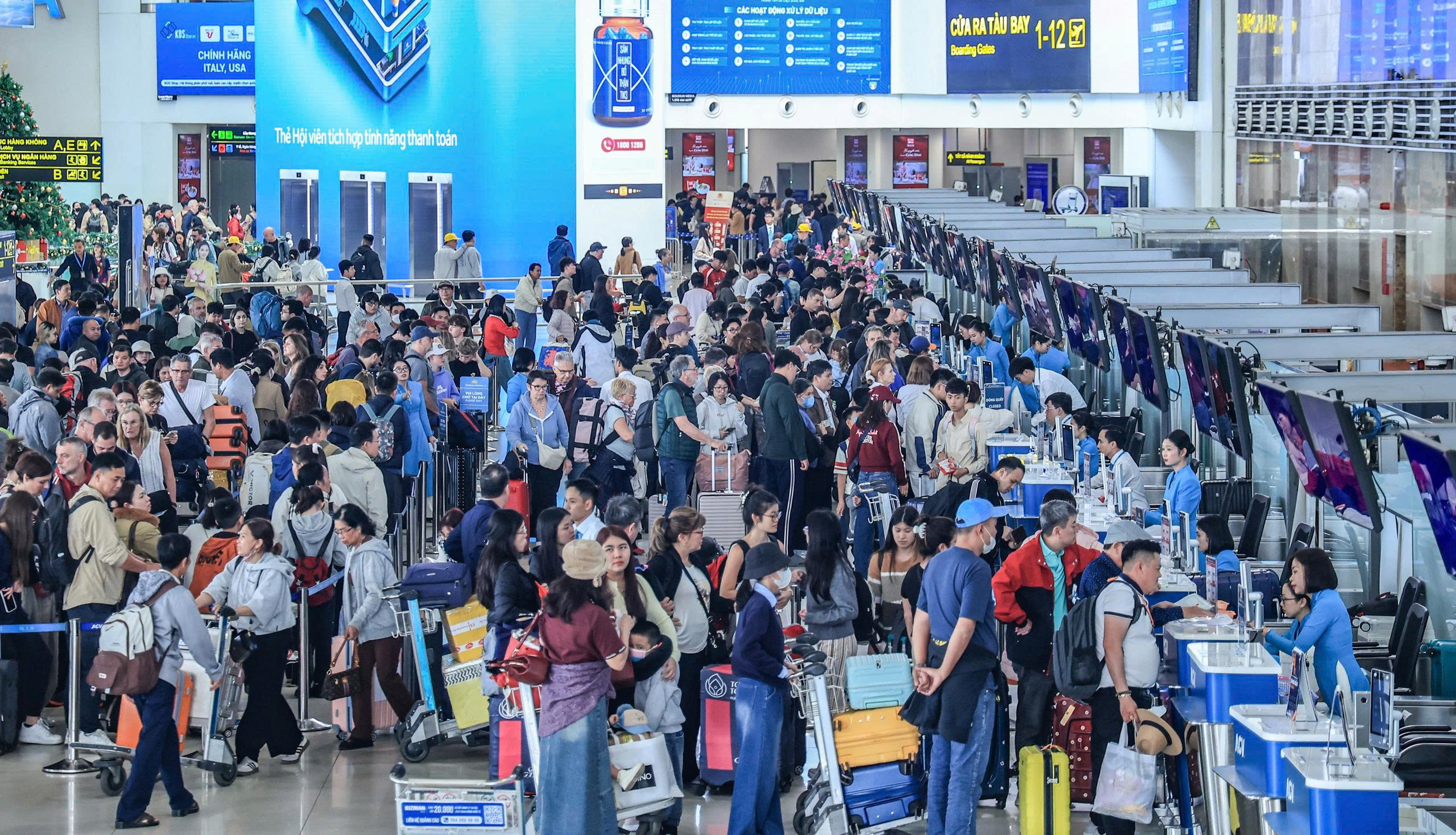 ✈️🛡️ Siết chặt an toàn, nâng cao chất lượng dịch vụ hàng không dịp cao điểm Tết Bính Ngọ 2026